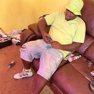 Meet your Posher, James